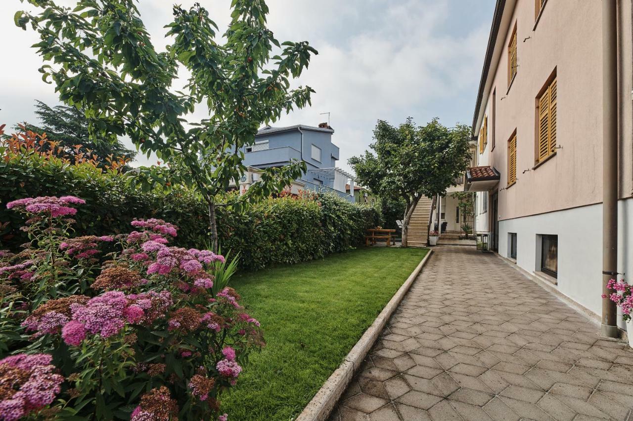 Apartment Car Umag Ngoại thất bức ảnh